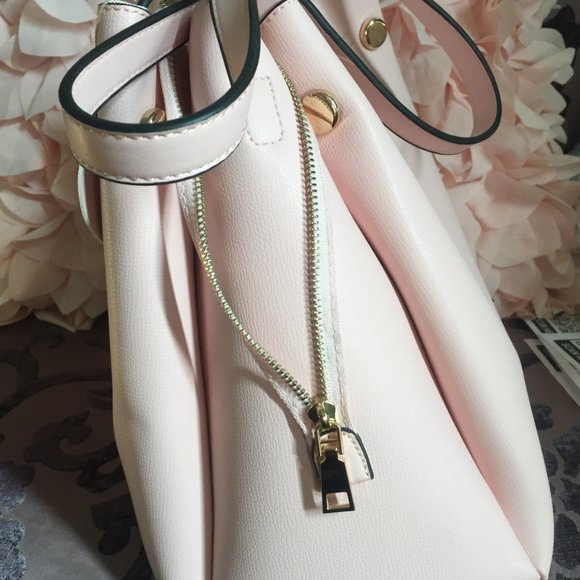 COPY - Vegan Pink Handbag - Picture 6 of 13